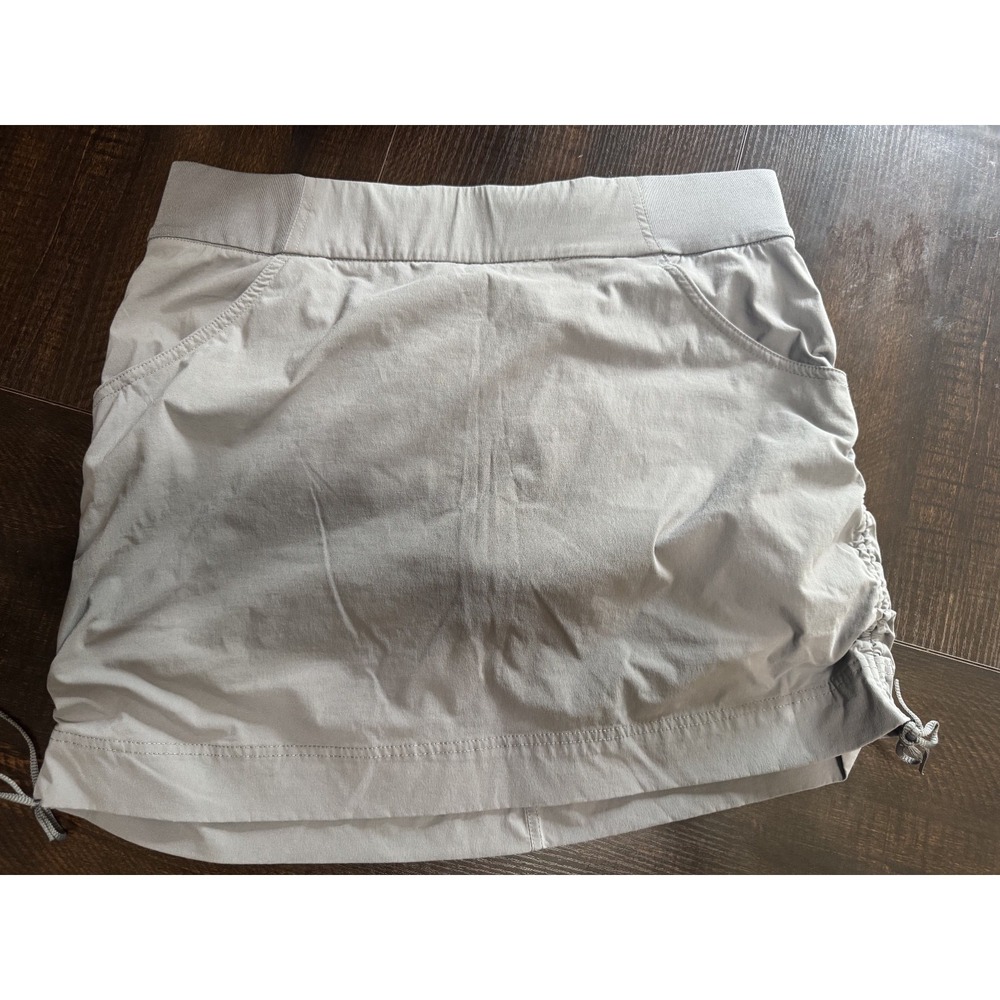 Women's Gray Columbia All Seasons Ruched Skort, size Large #1131